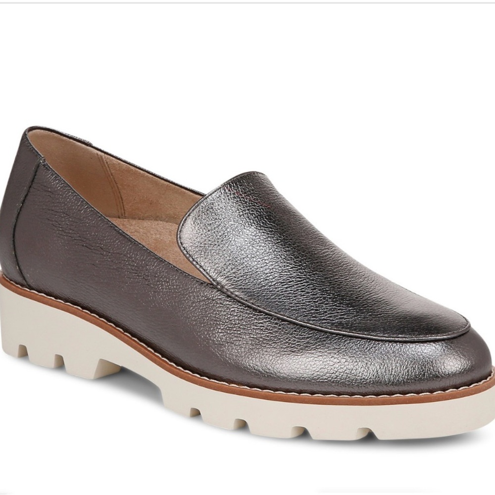New Vionic Pewter Leather Slip on Loafer Size 12 Podiatrist Designed